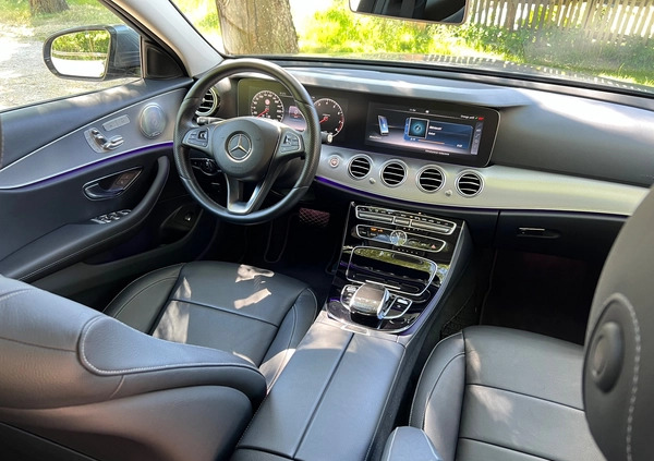 Mercedes-Benz Klasa E cena 149900 przebieg: 41148, rok produkcji 2016 z Ostrzeszów małe 379